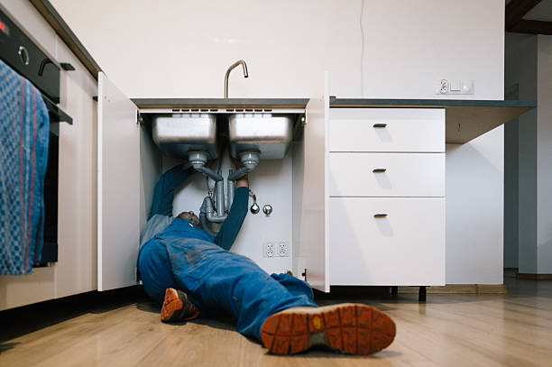 Professional Plumbing technician working in Danbury, TX